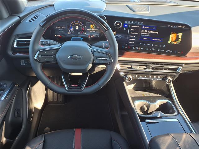 2026 Chevrolet Traverse RS photo 2