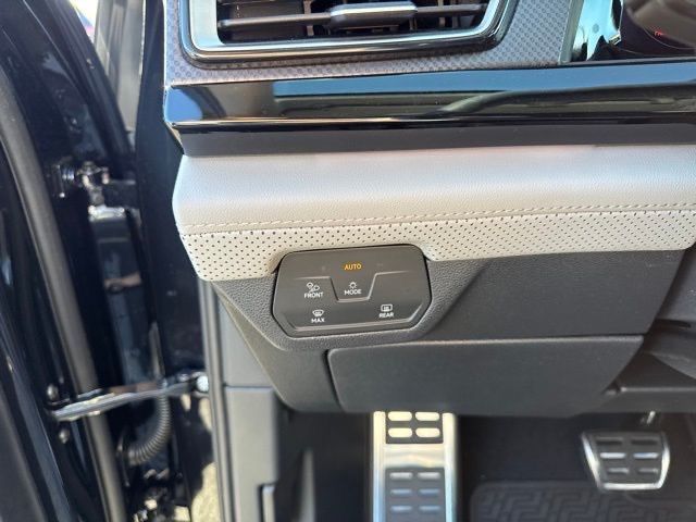 2025 Volkswagen Atlas Peak Edition SE photo 23