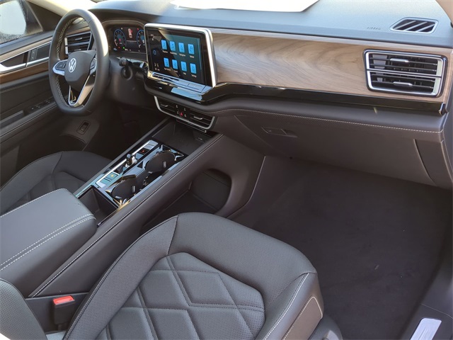 2026 Volkswagen Atlas SE Technology photo 13