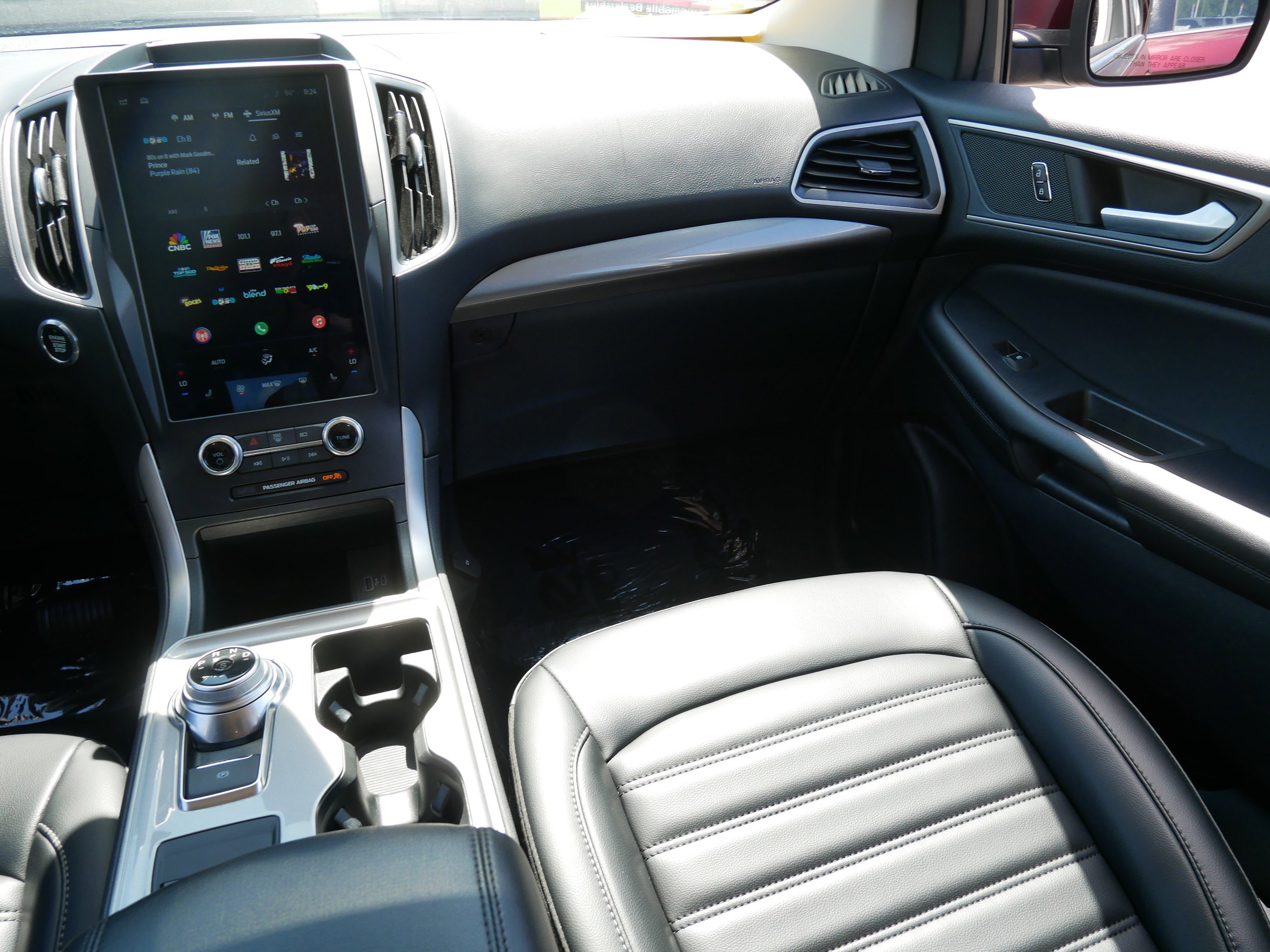 2024 Ford Edge SEL photo 11