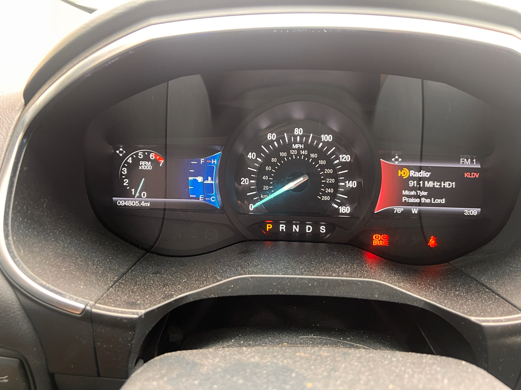 2016 Ford Edge Sport photo 3