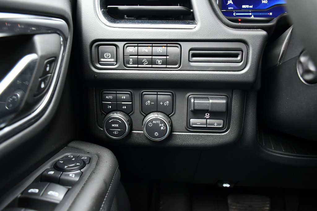 2024 Chevrolet Tahoe Z71 photo 12