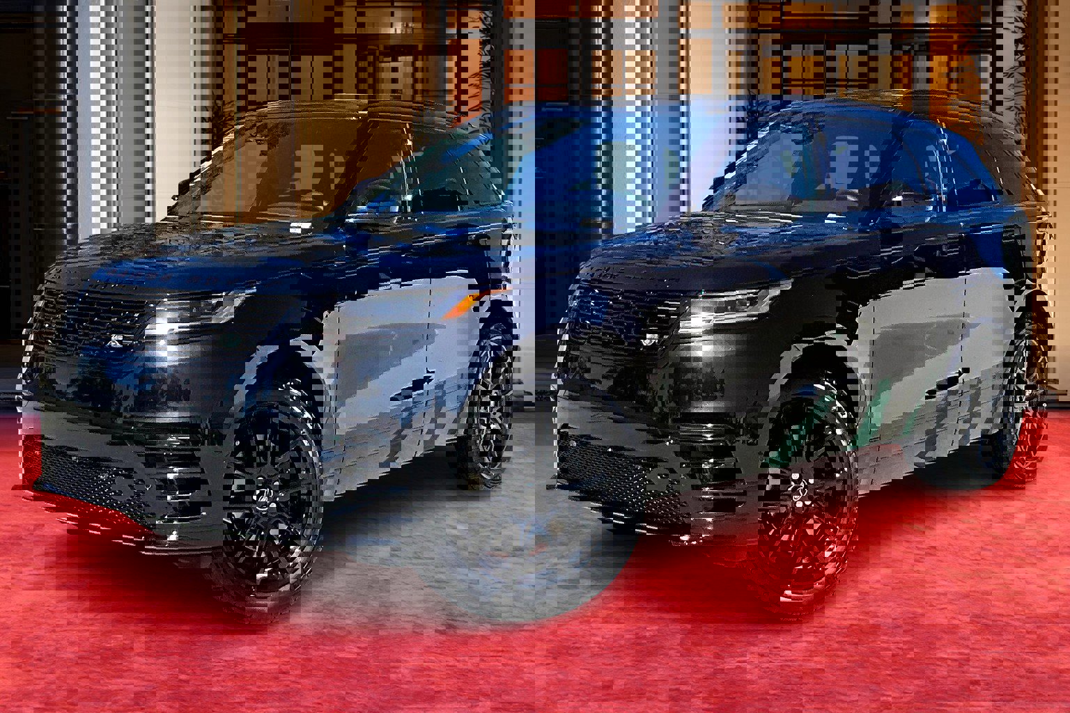 2026 Land Rover Range Rover Velar Dynamic SE's photo