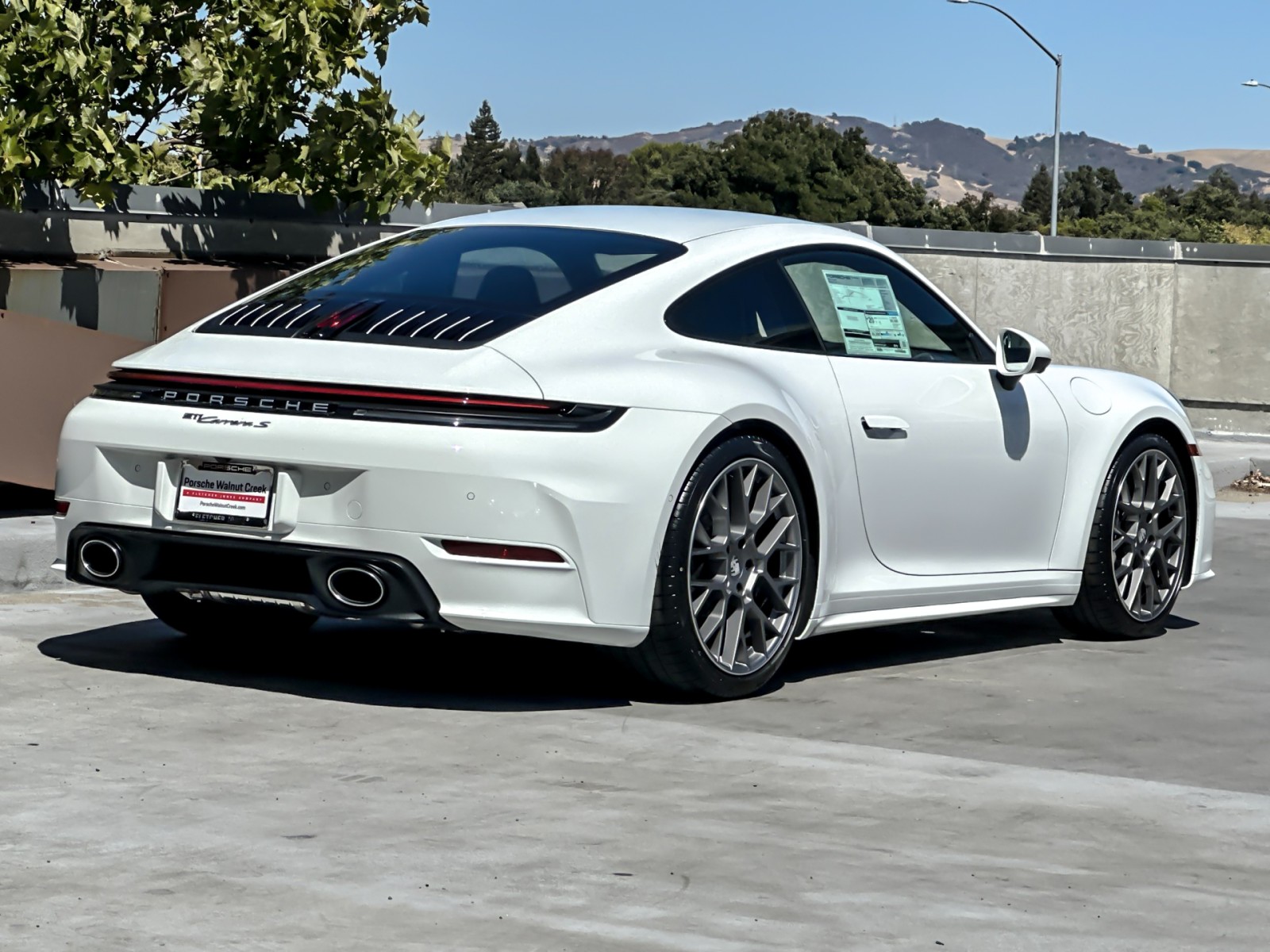 2025 Porsche 911 S photo 9
