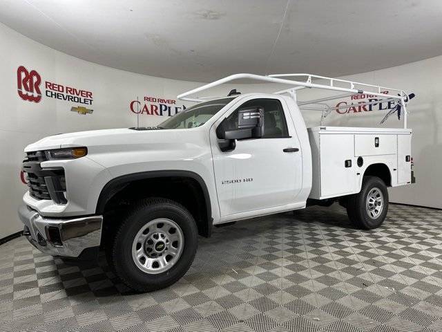 2025 Chevrolet Silverado 2500HD photo 3