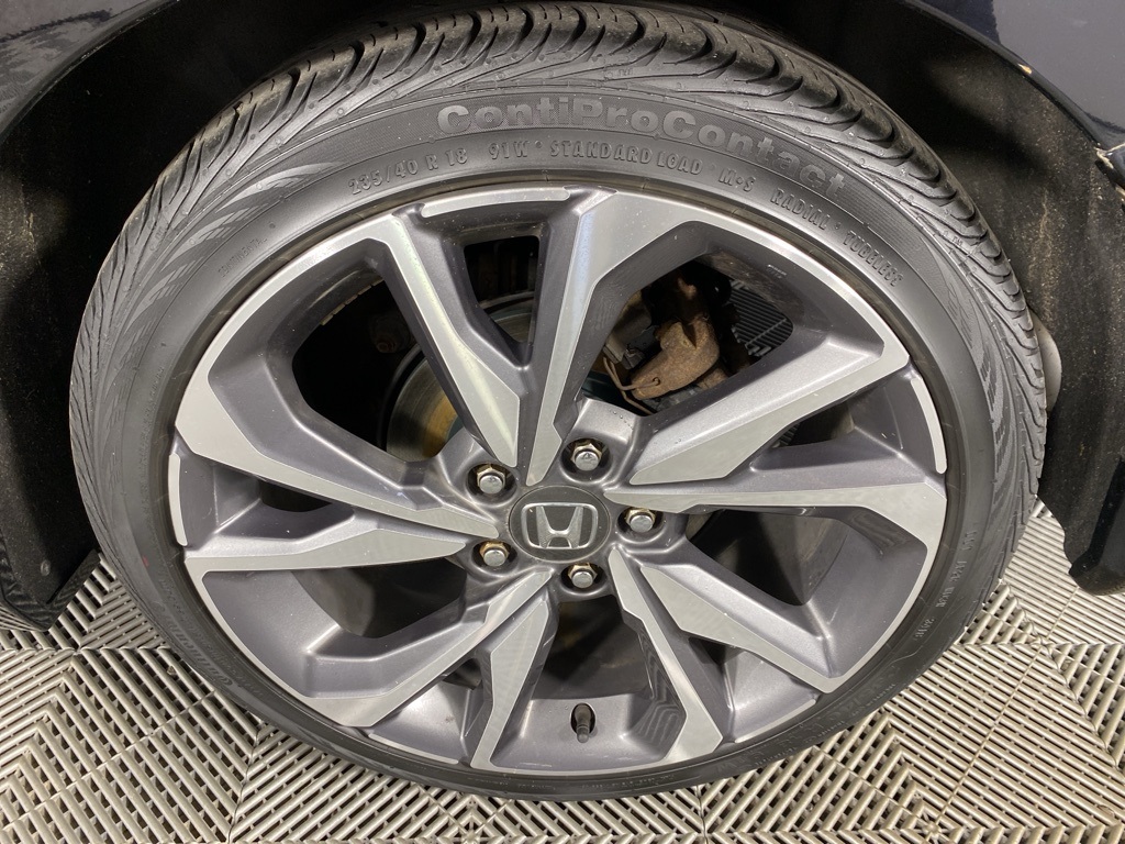 2019 Honda Civic Touring photo 9