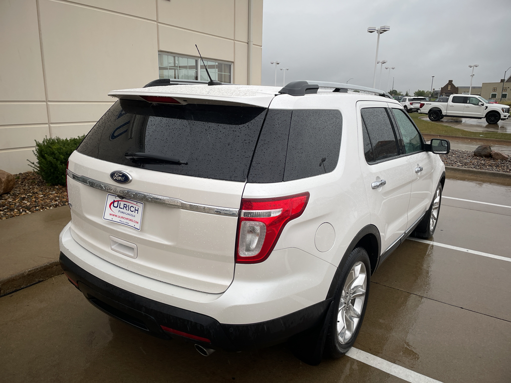 2011 Ford Explorer XLT photo 7