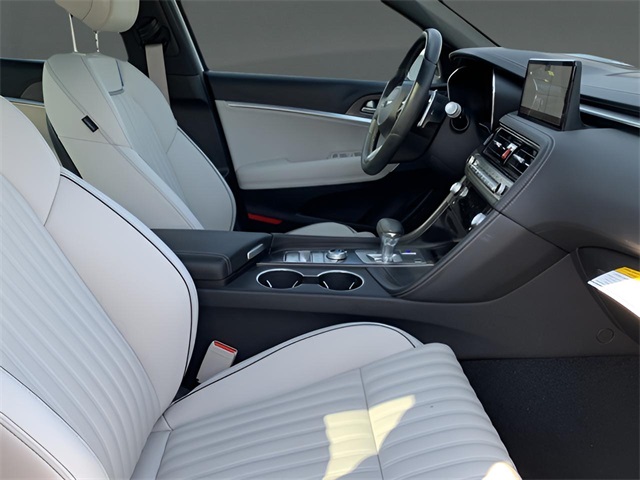 2025 Genesis G70 2.5T photo 38