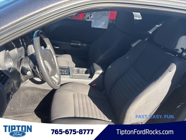 2013 Dodge Challenger R/T photo 3