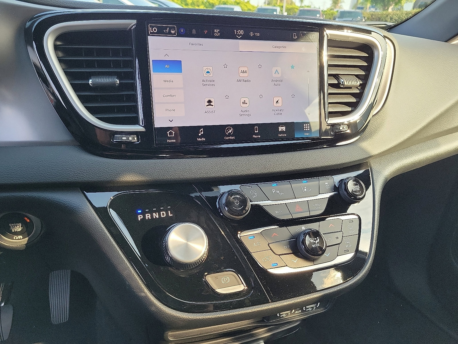 2025 Chrysler Voyager LX photo 7