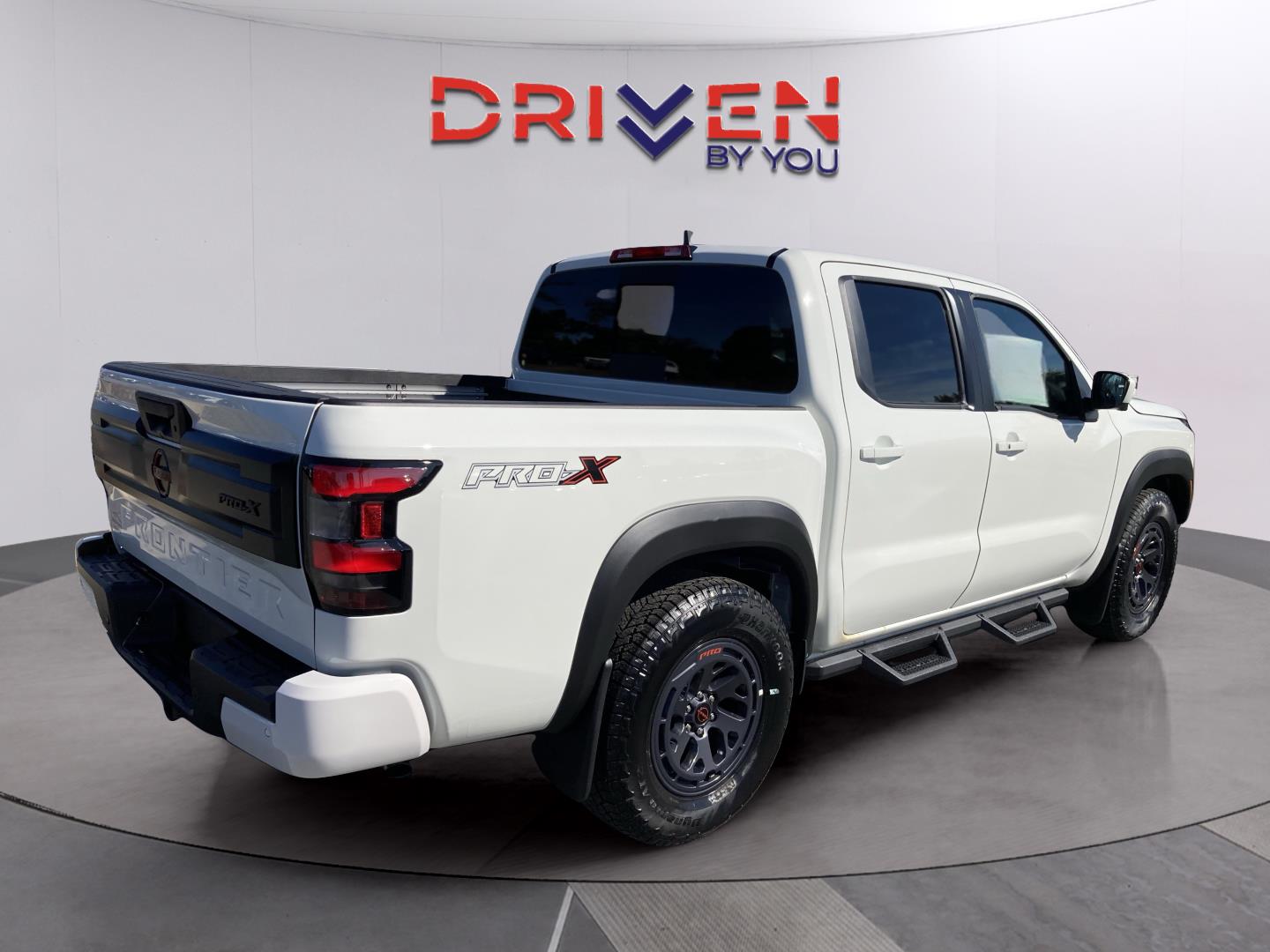 2026 Nissan Frontier PRO-X photo 4