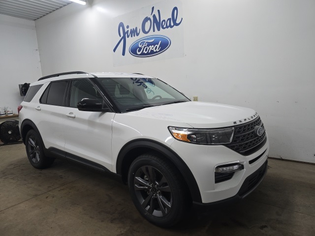 2023 Ford Explorer XLT's photo