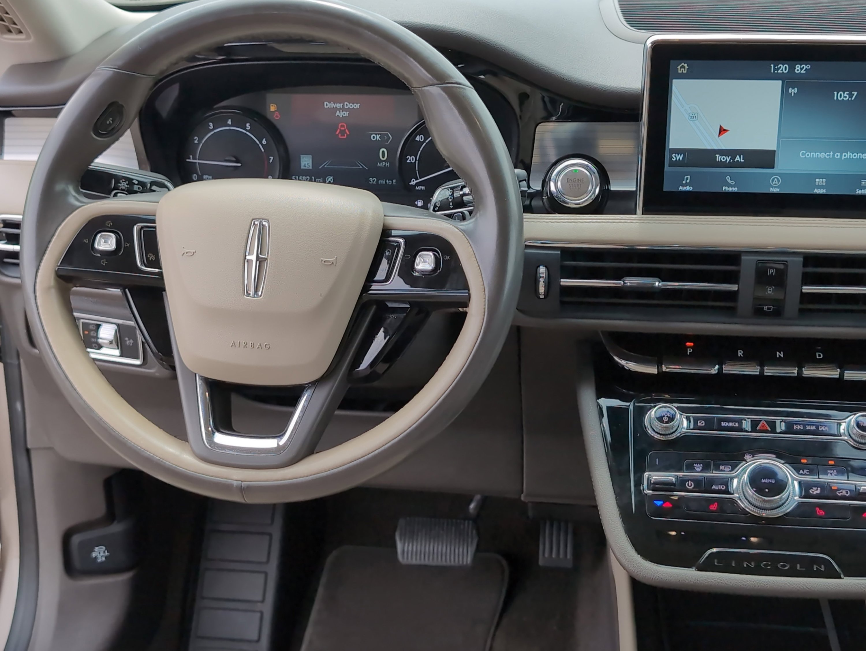 2020 Lincoln Corsair Standard photo 17