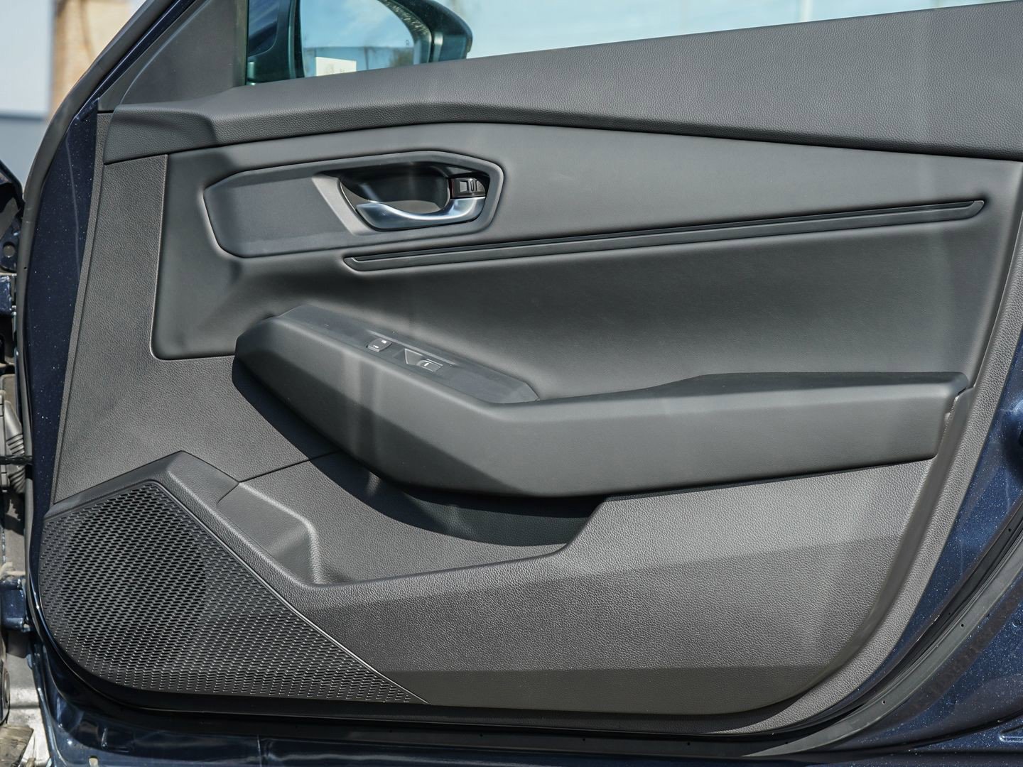 2025 Honda Accord Hybrid EX-L photo 4