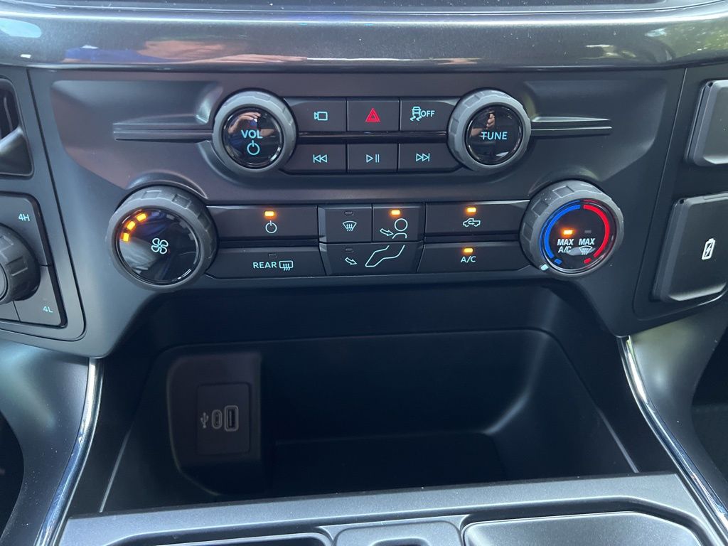 2025 Ford F-150 STX photo 24