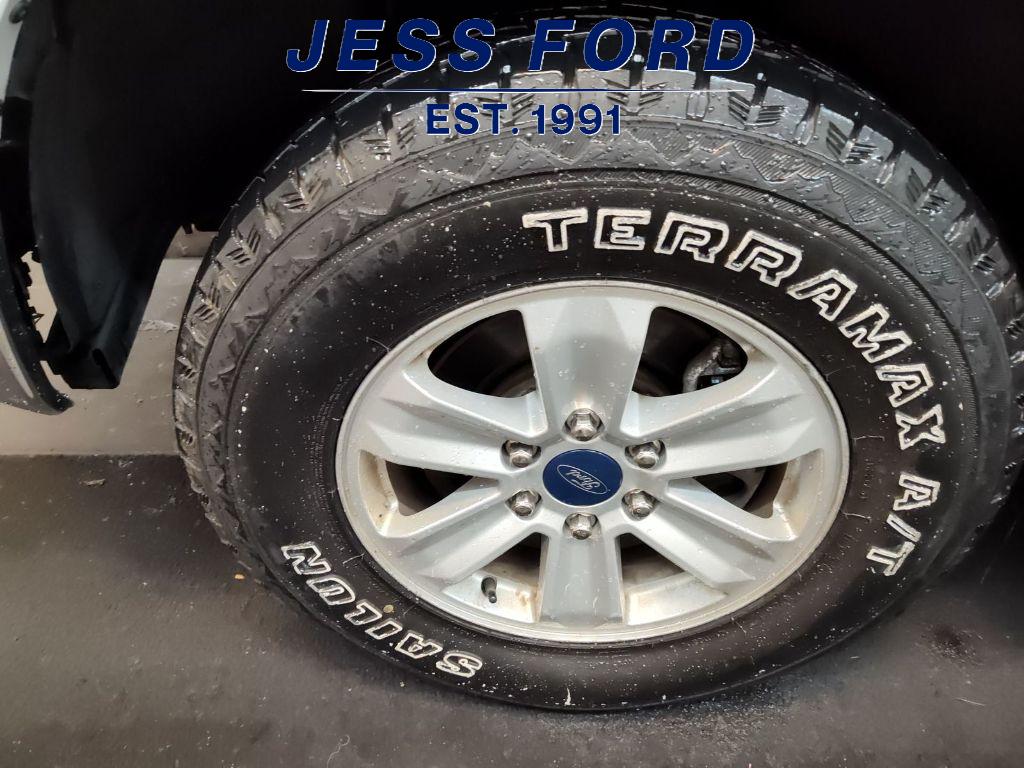 2020 Ford F-150 XLT photo 2
