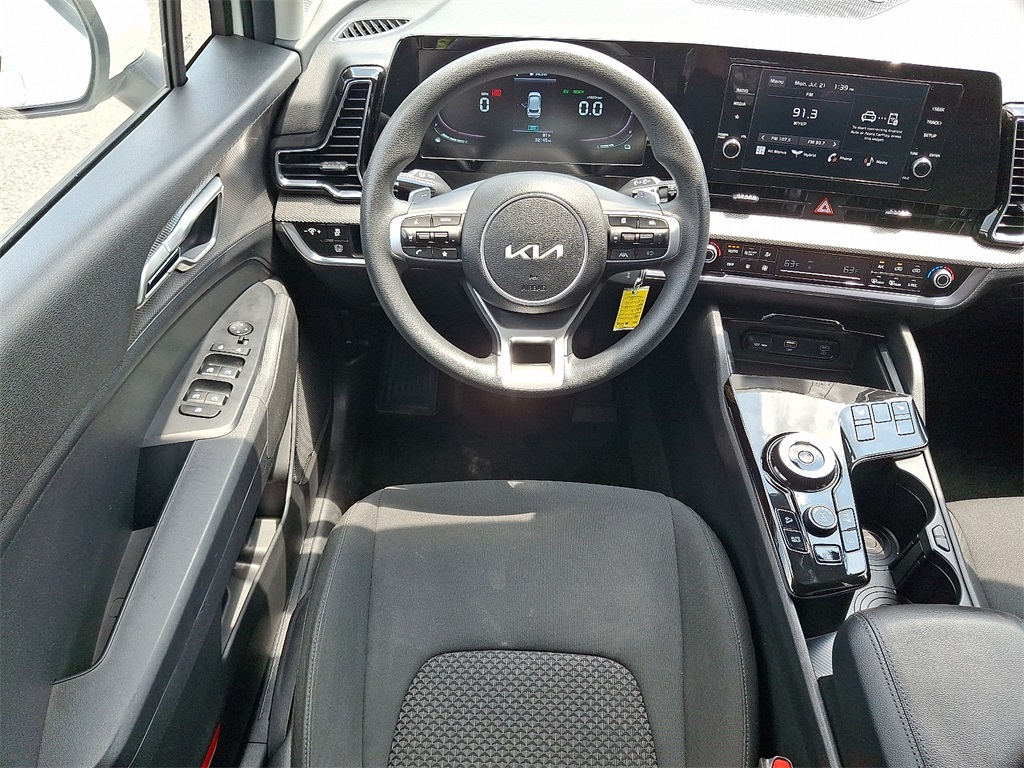2023 Kia Sportage Hybrid LX photo 11