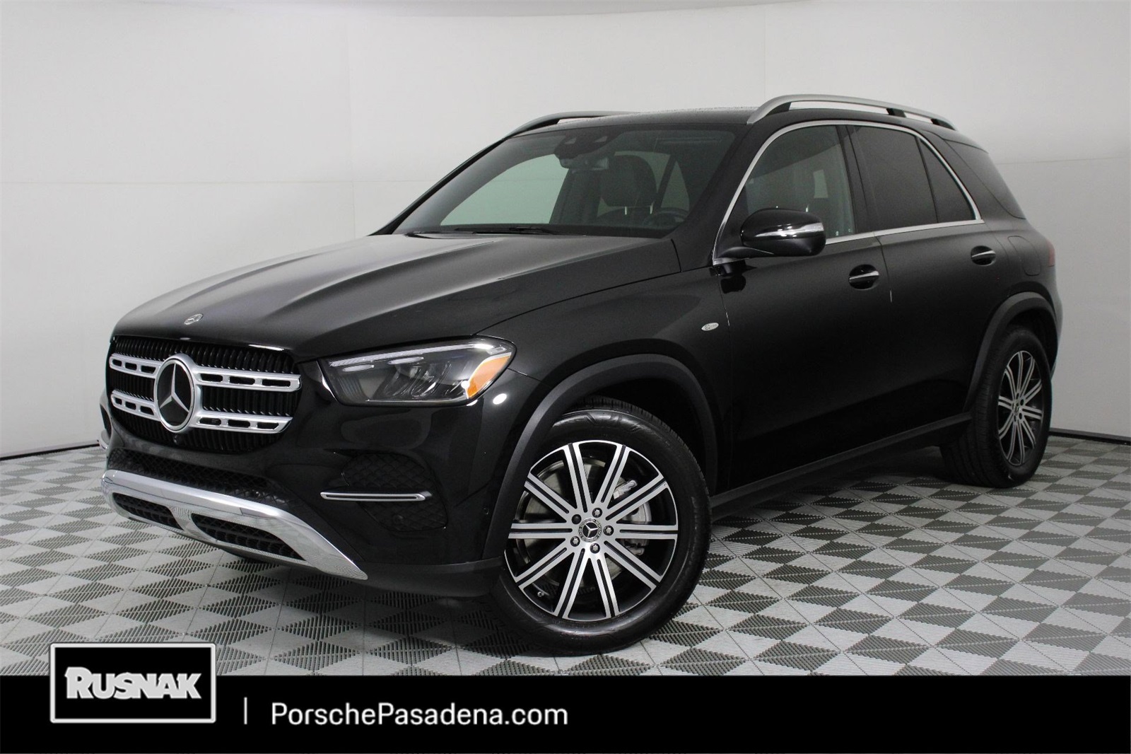 2025 Mercedes-Benz GLE GLE450E's photo