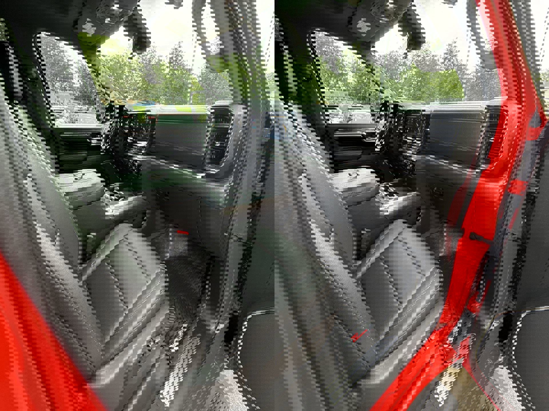 2024 Chevrolet Silverado 2500HD LTZ photo 28