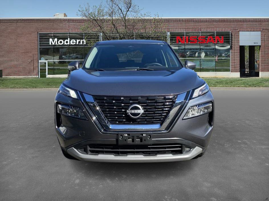 2023 Nissan Rogue SV photo 4