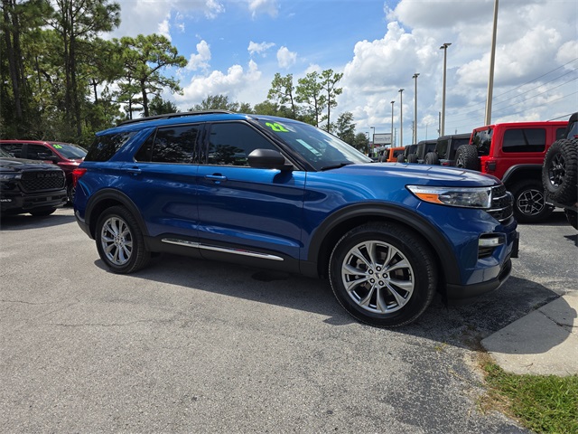 2022 Ford Explorer XLT photo 2