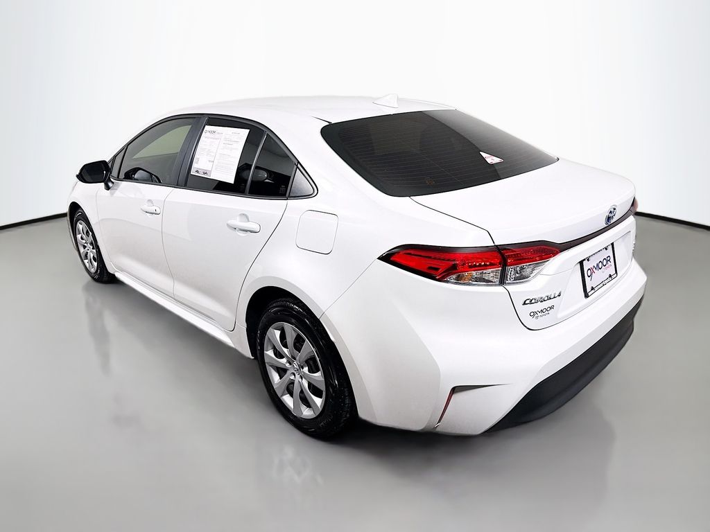 2025 Toyota Corolla Hybrid LE photo 5