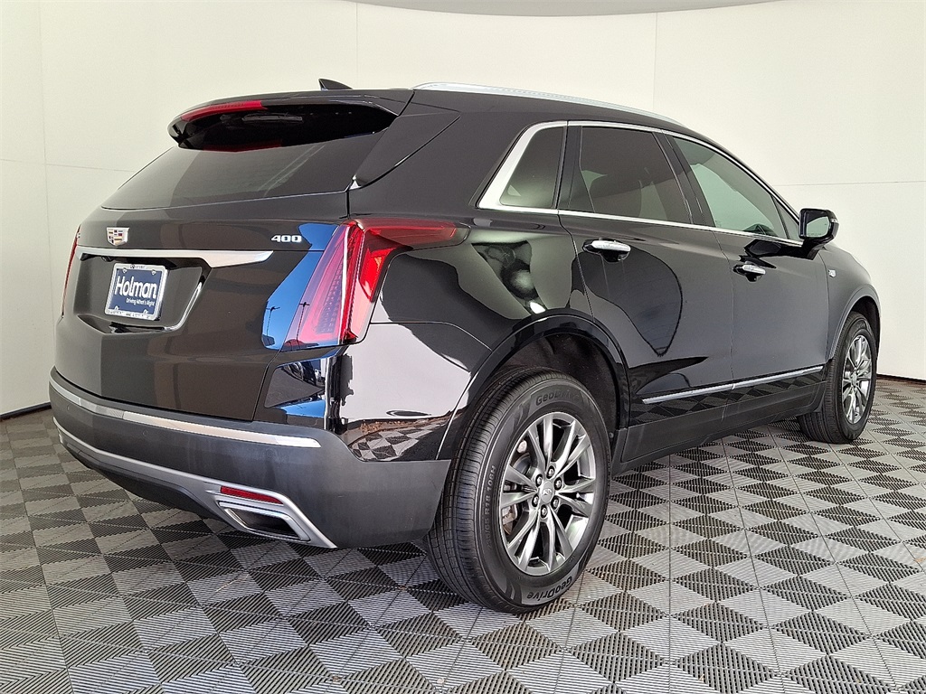 2022 Cadillac XT5 Premium Luxury photo 2