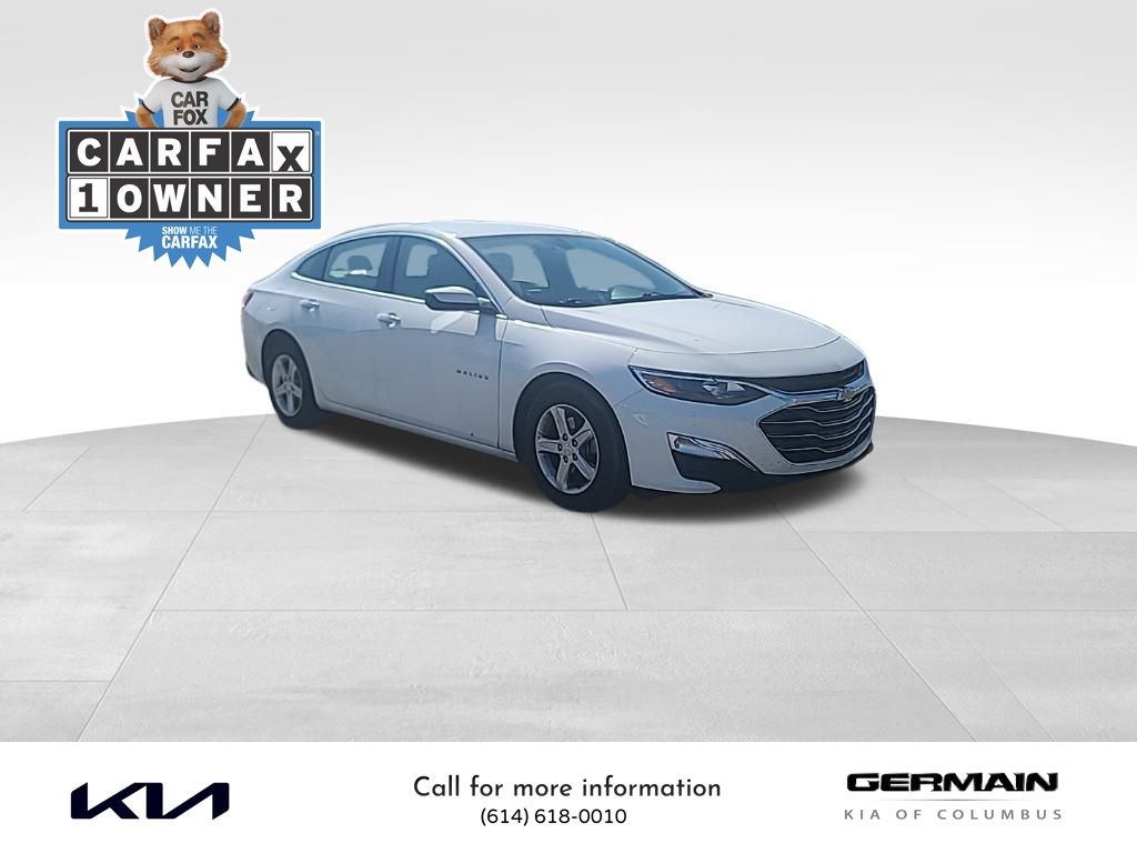 2020 Chevrolet Malibu LS photo 2