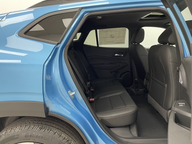 2025 Chevrolet Trax photo 12