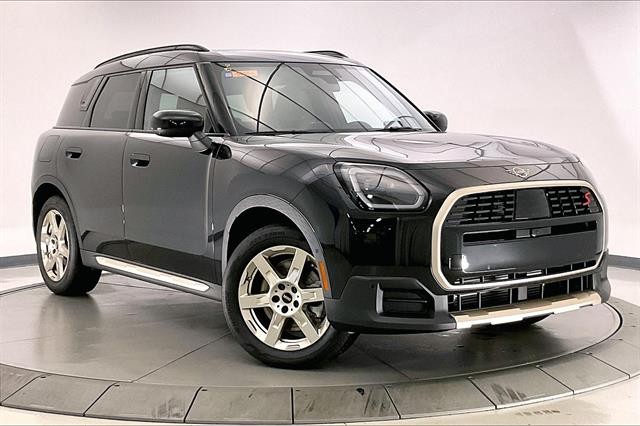 2025 MINI Countryman S's photo