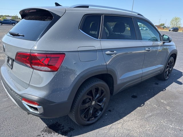 2024 Volkswagen Taos SE photo 4