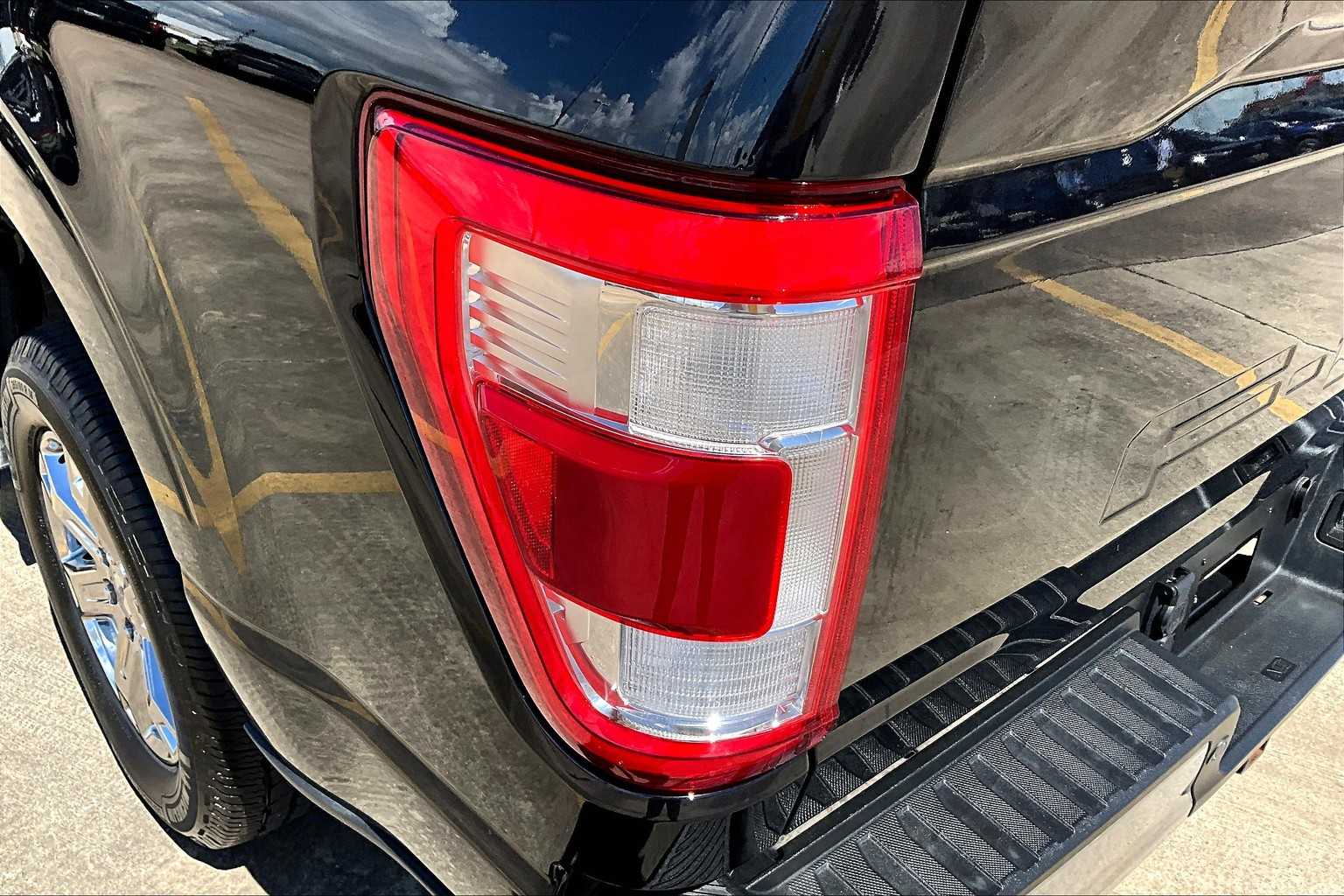 2021 Ford F-150 Lariat photo 27
