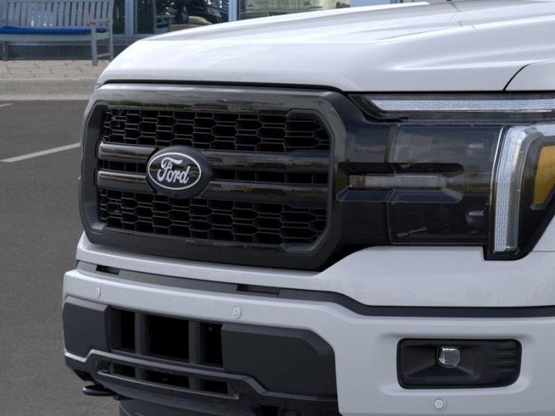 2025 Ford F-150 Lariat photo 17