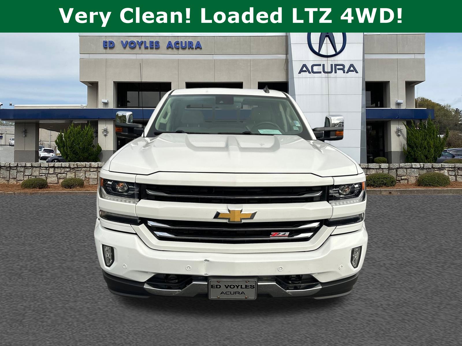 2017 Chevrolet Silverado 1500 LTZ photo 2