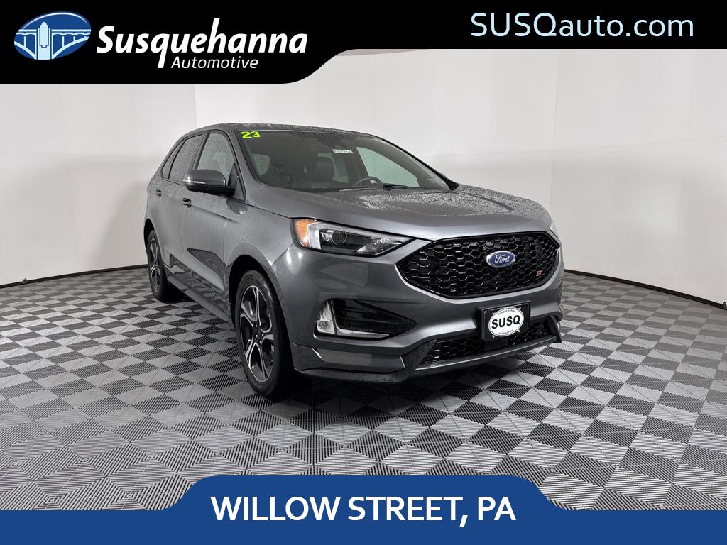 2023 Ford Edge ST's photo