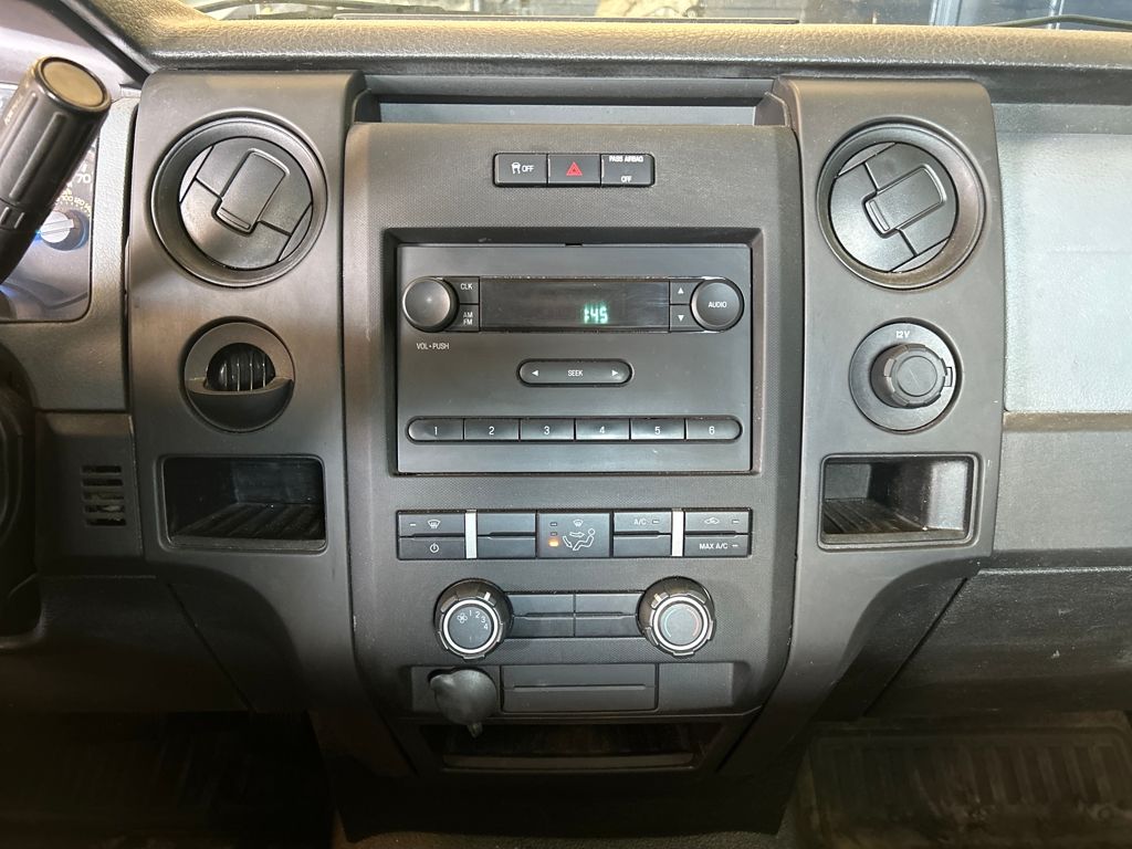 2013 Ford F-150 XL photo 11
