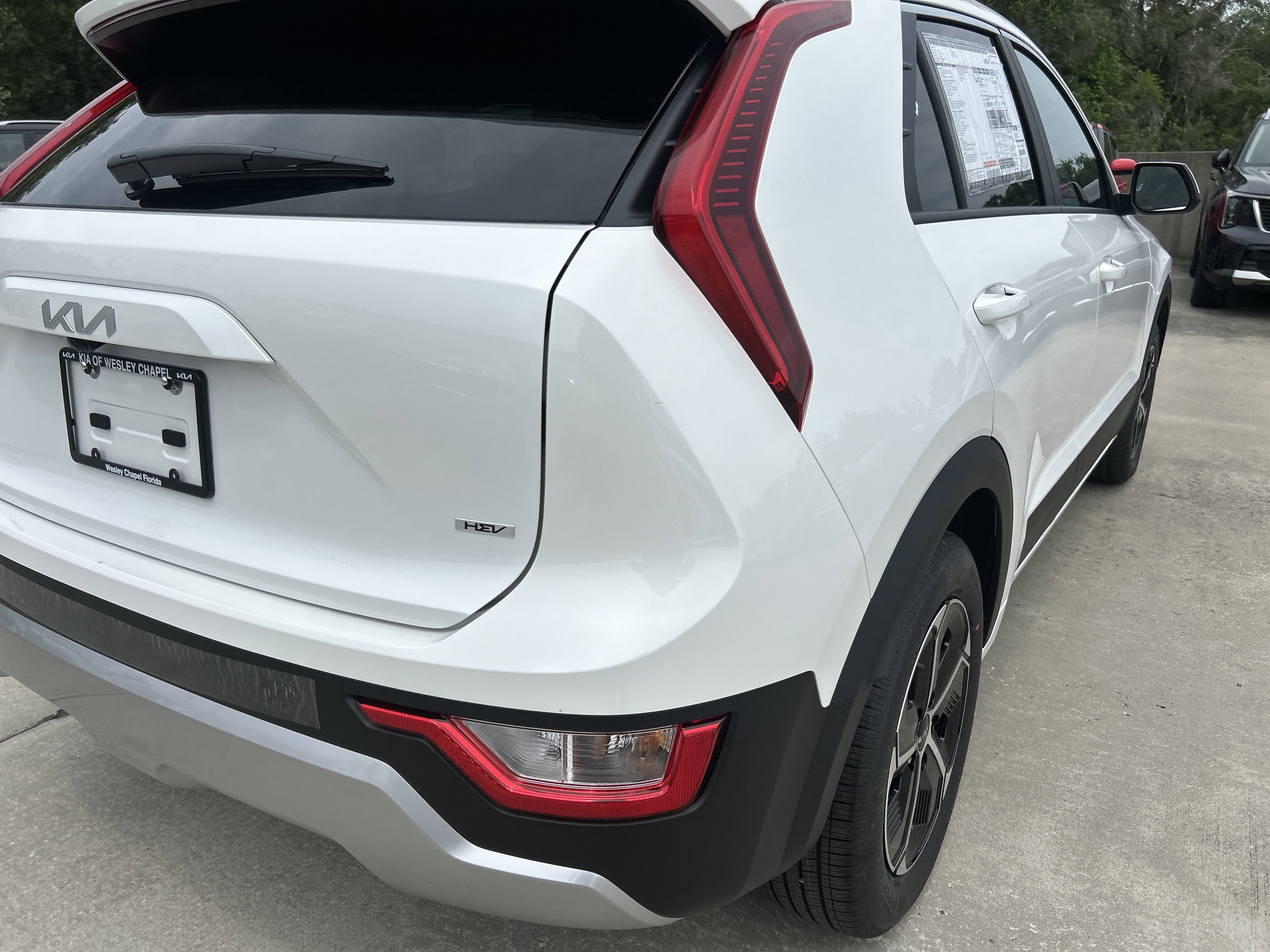 2025 Kia Niro LX photo 5