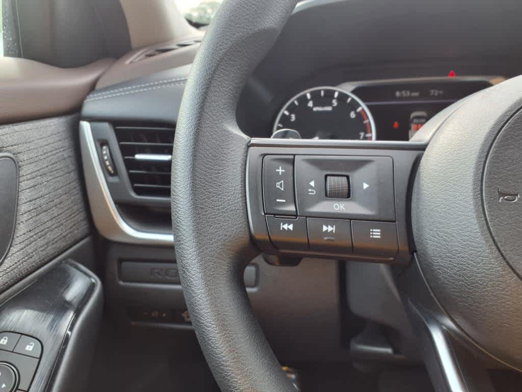 2023 Nissan Rogue S photo 20