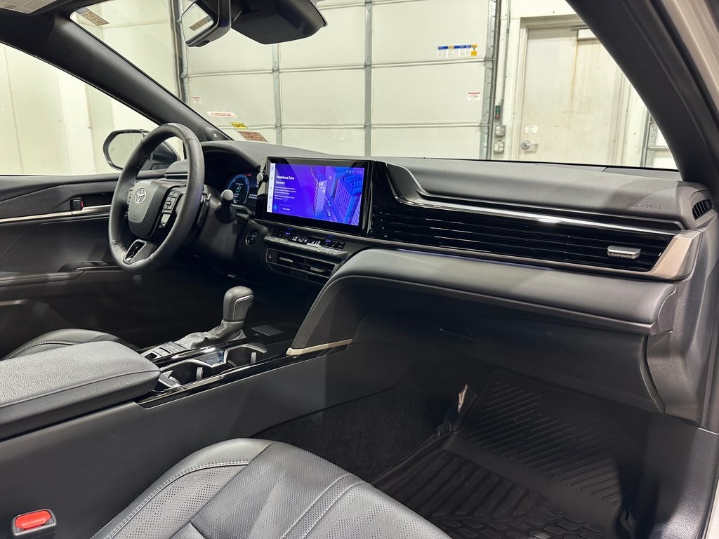 2025 Toyota Camry XSE photo 25