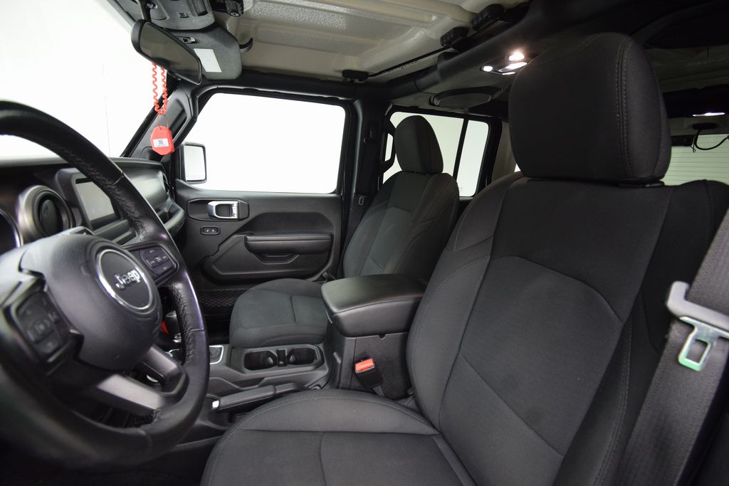 2022 Jeep Wrangler Unlimited High Tide photo 7