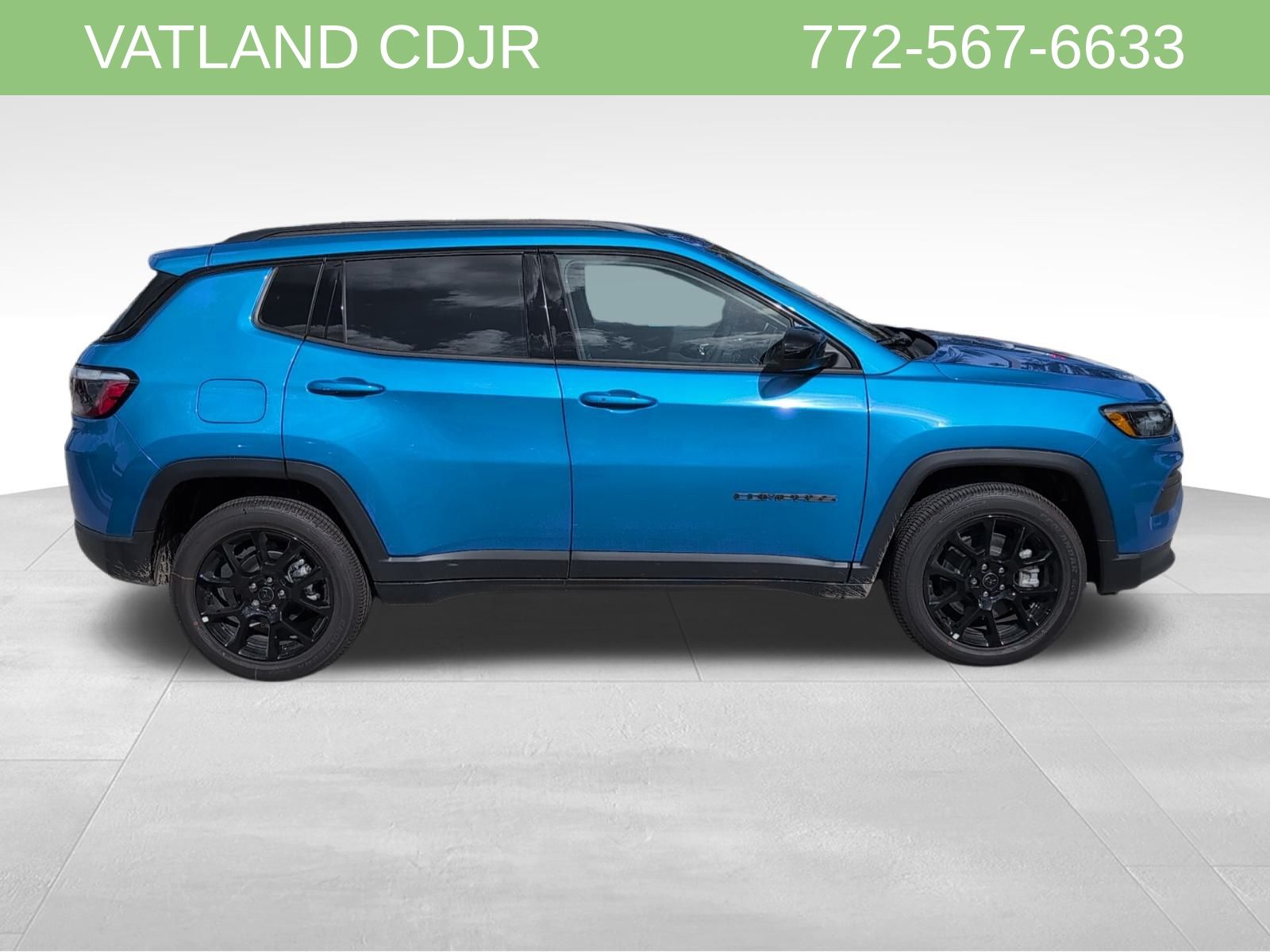 2026 Jeep Compass Latitude photo 4