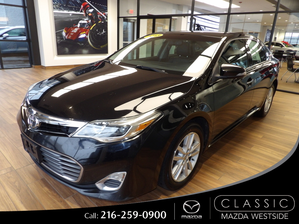 2013 Toyota Avalon XLE Premium's photo
