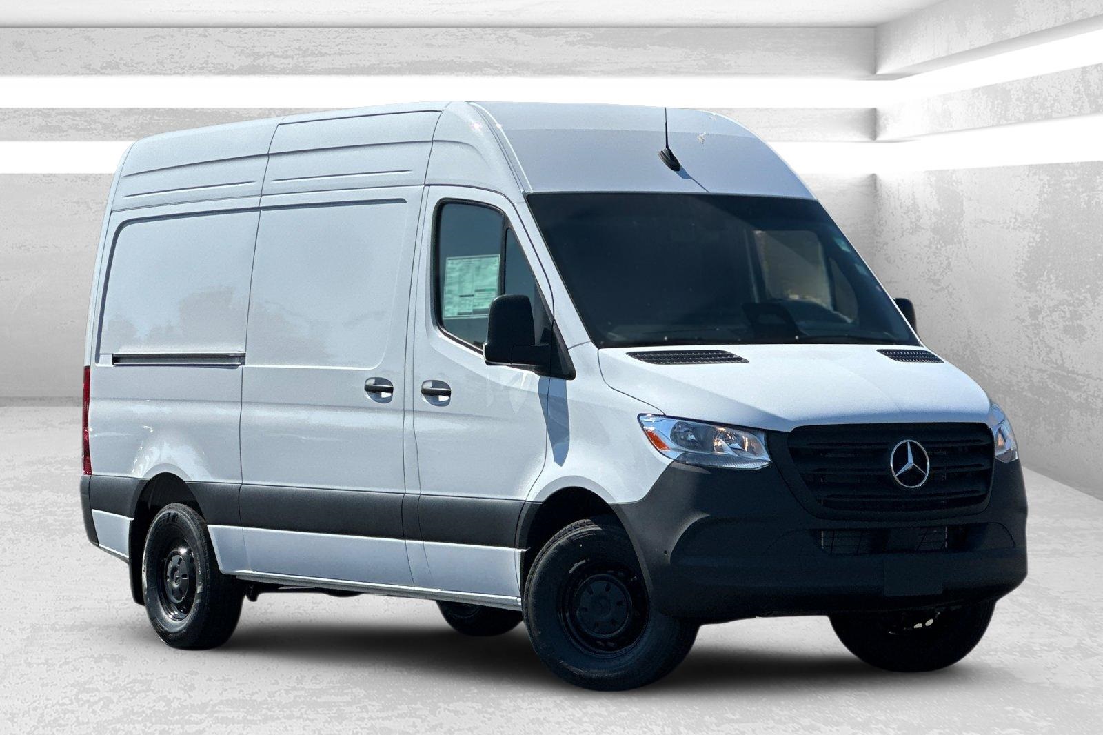 2025 Mercedes-Benz Sprinter Cargo Van Base