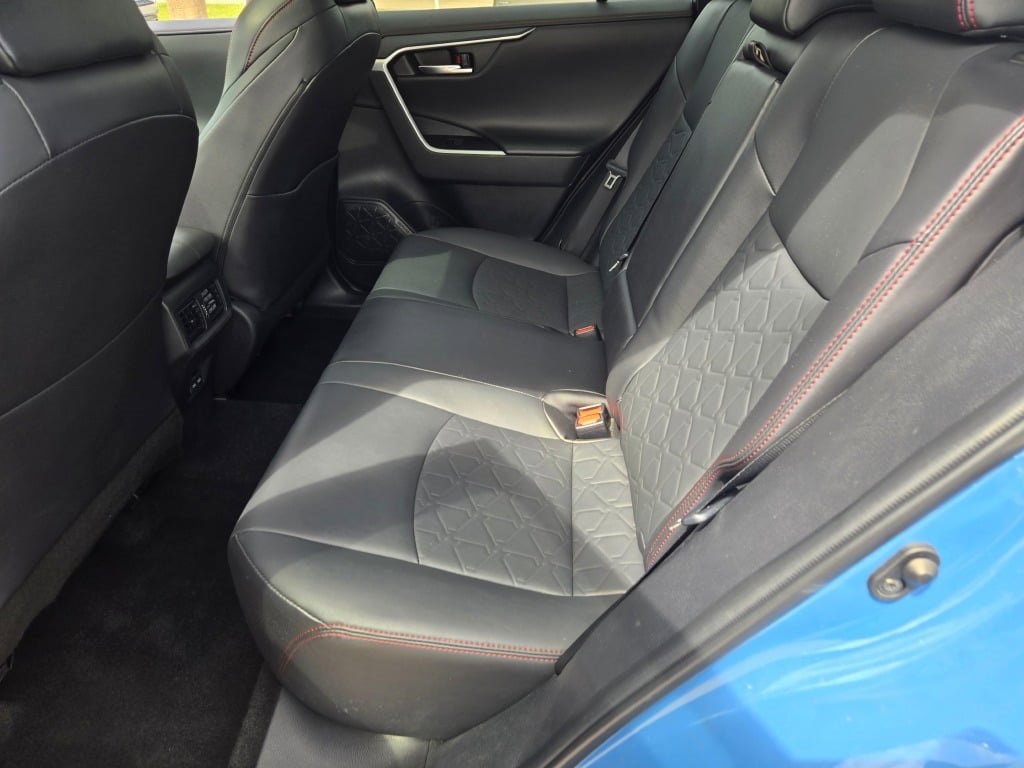 2023 Toyota RAV4 TRD photo 14