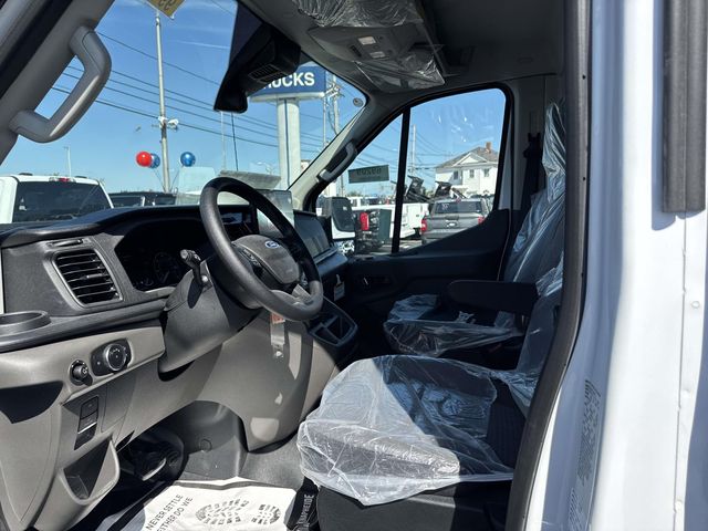 2025 Ford Transit photo 3