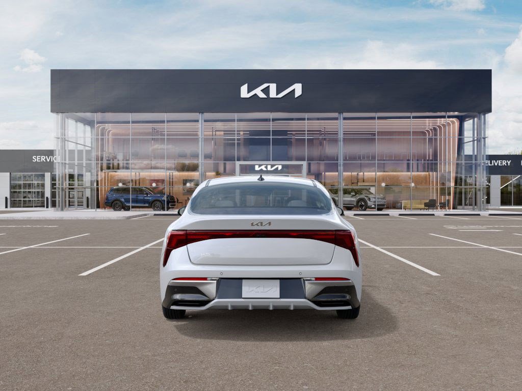 2026 Kia K5 LXS photo 4