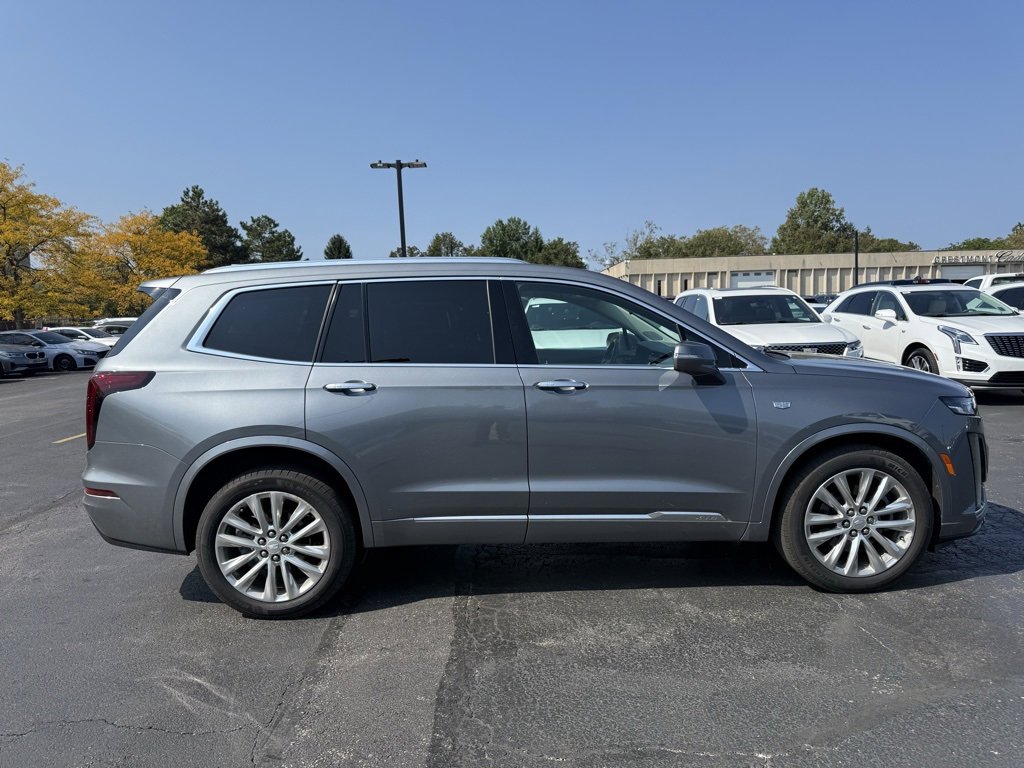 2020 Cadillac XT6 Premium Luxury photo 2