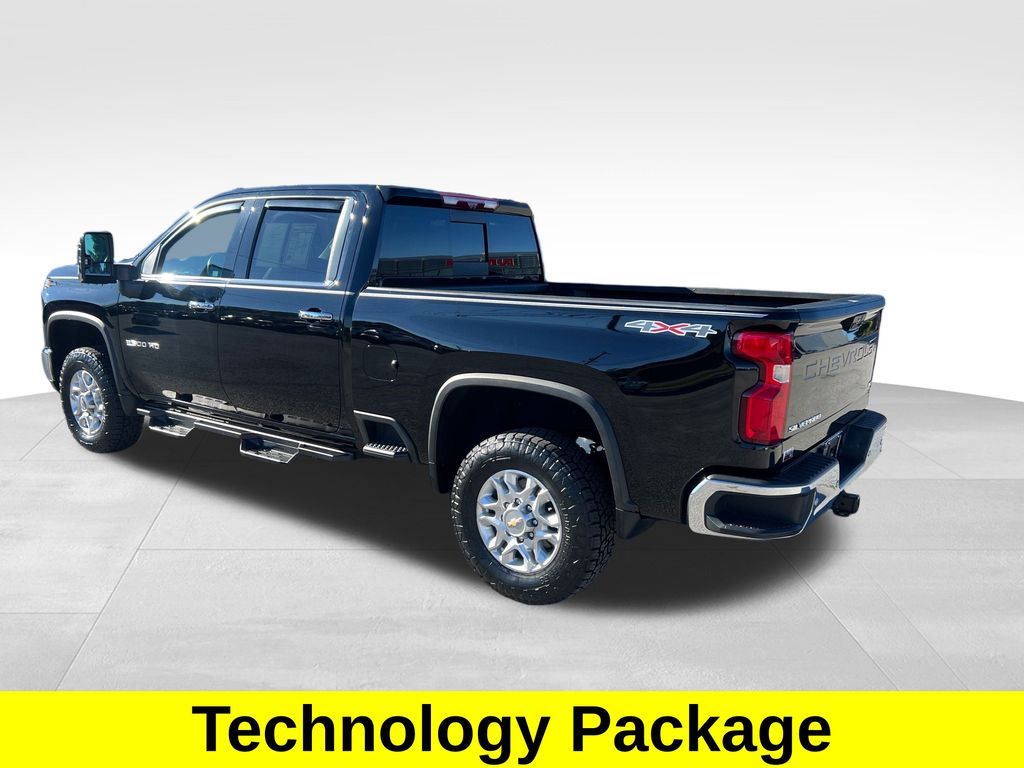 2024 Chevrolet Silverado 2500HD LTZ photo 3