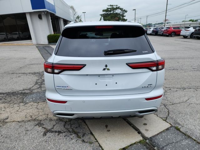 2023 Mitsubishi Outlander PHEV SEL photo 4