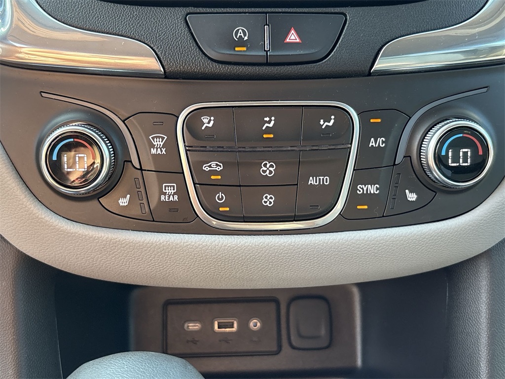 2022 Chevrolet Equinox LT photo 15